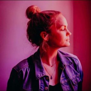 Meet your Posher, Alexandra